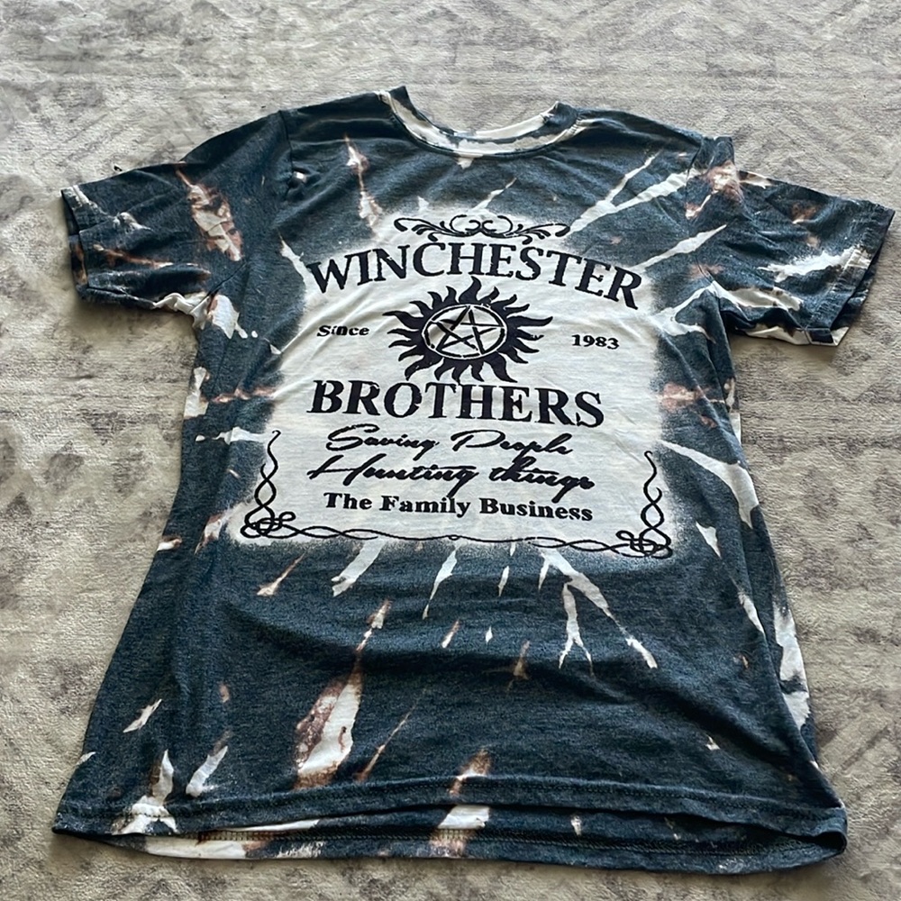Small bleach dye supernatural T shirt